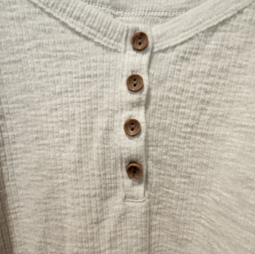 American Eagle Henly Tank Womans size Small cream flowy lettuce hem buttons - Picture 7 of 7